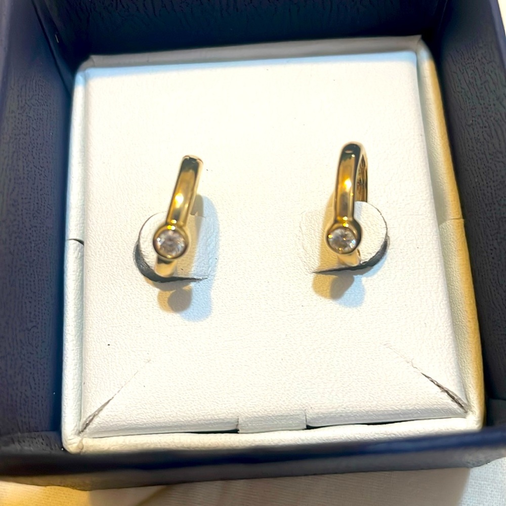 Diamond earrings